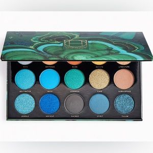 HipDot Cenote Eyeshadow Palette